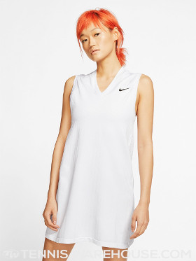 This Nike Fall Maria London Seamless Dress should be Sharapova's ...